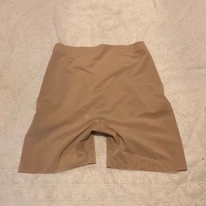 SKIMS sheer sculpt low back short